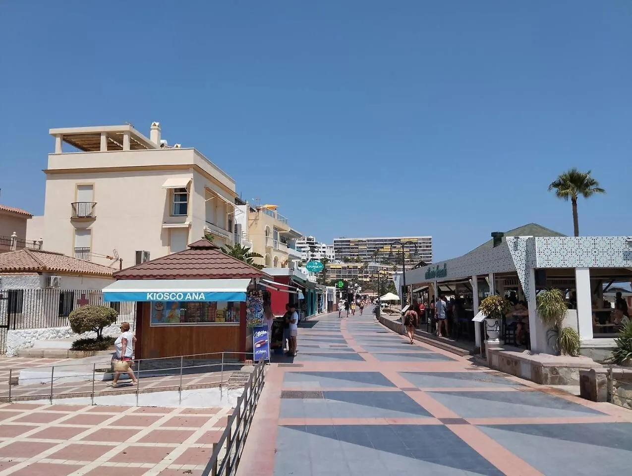 Apartamento Lidia Planta 2, La Carihuela 1ª Linea Playa, Vistas Mar, Buhardilla 1 Dormitorio, 40 M2, 1-3 Huesped, Terraza, Wifi Torremolinos 0*,  Španělsko