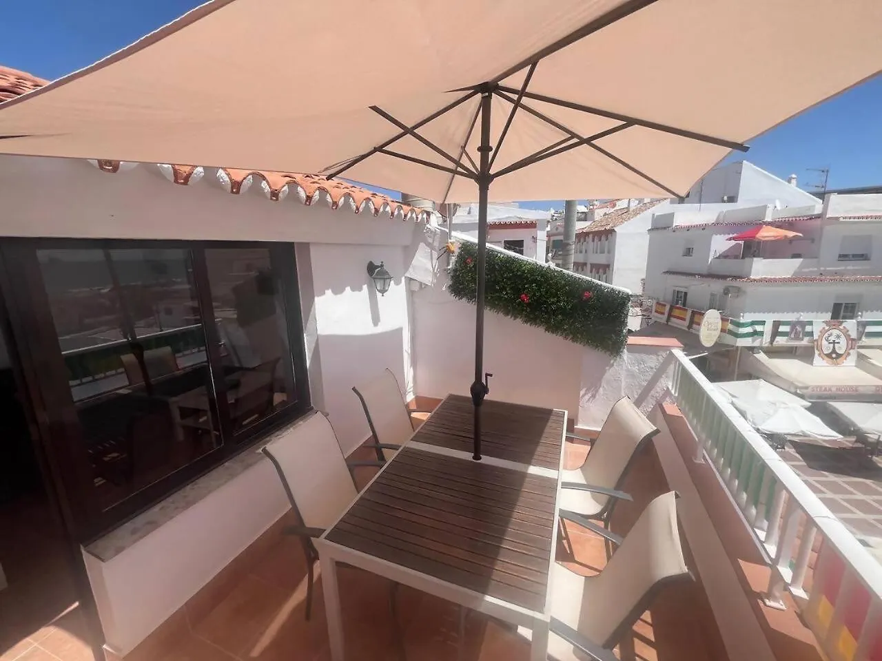 Apartmán Apartamento Lidia Planta 2, La Carihuela 1ª Linea Playa, Vistas Mar, Buhardilla 1 Dormitorio, 40 M2, 1-3 Huesped, Terraza, Wifi Torremolinos