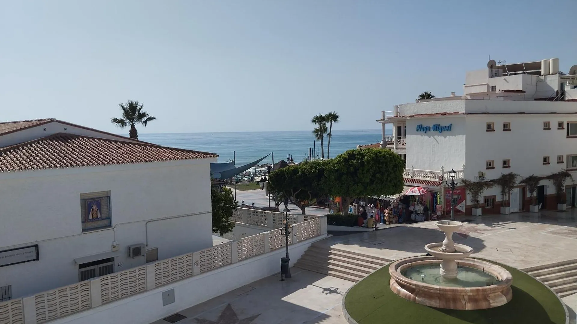 Apartamento Lidia Planta 2, La Carihuela 1ª Linea Playa, Vistas Mar, Buhardilla 1 Dormitorio, 40 M2, 1-3 Huesped, Terraza, Wifi Torremolinos